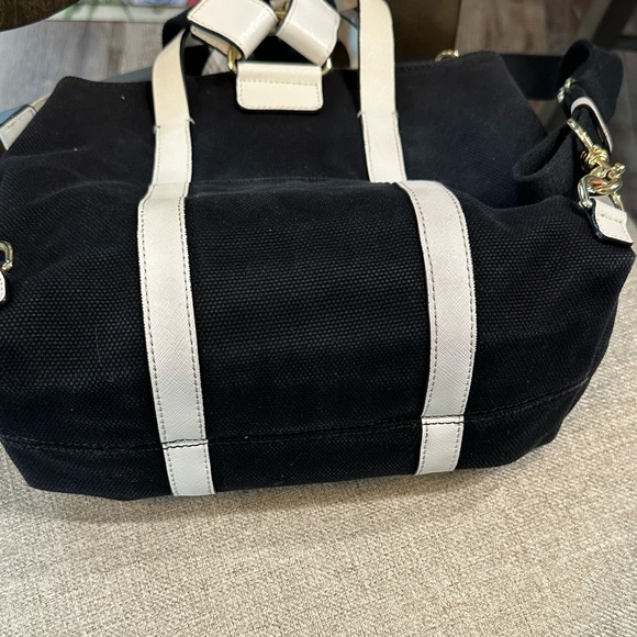 Stunning Henri Bendel Black and White Canvas Jetsetter Backpack/Crossbody! EUC! - Picture 13 of 13